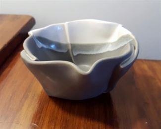 Hilborn Canadian Art Pottery Bowl, Signed, Pinched