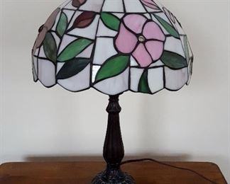 Tiffany style table lamp