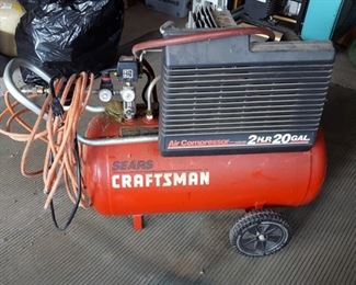 Craftsman 2HP 20Gal Air Compressor