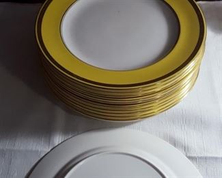 set of 12 Shelley dinner plates - excellent condition. Description: Gold Encrusted Band On Yellow Rim
Pattern: 11286-31 by Shelley