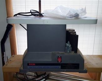 Ryobi Oscillating spindle sander