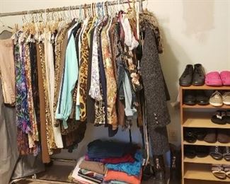 ladies clothing sizes medium and large