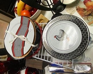 Rooster plates!!