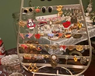 Earrings and brooches