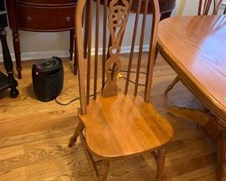 #21 Winners Only Inc oak Double Pedestal dining table w/6 chairs 1 leaf 60-78x42x31  $225.00