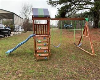 #75 wood swing set 10'x8'	YOU MOVE $150.00 
