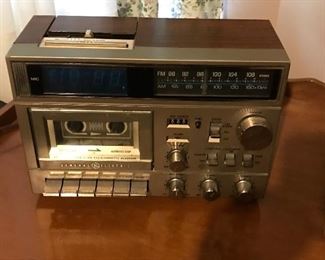Vintage AM/FM cassette