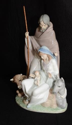 LLADRO PORCELAIN "JOYFUL EVENT NATIVITY FIGURINE     https://ctbids.com/#!/description/share/329285