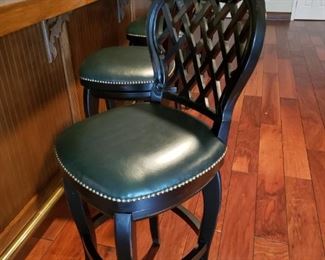 4 Bar stools