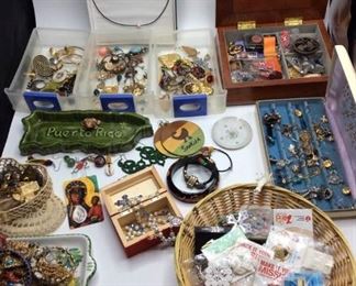 Jewelry bonanza https://ctbids.com/#!/description/share/331560