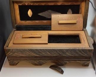 Small wooden chest
https://ctbids.com/#!/description/share/331567 
