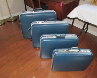 Vintage hard vinyl blue luggage set
