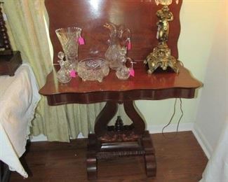 Antique flip top table