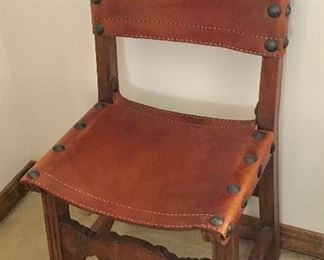 HEAVY WOOD AND THICK QUALITY LEATHER ARTS & CRAFTS STYLE CHAIR.