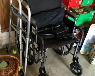 FULLY FUNCTIONAL PREOWNED WHEELCHAIR.