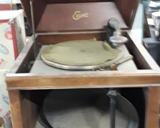 Phonograph 