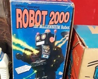 Vintage Robot 2000 Toy 