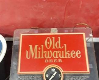 Old Milwaukee Beer Light and Clock 