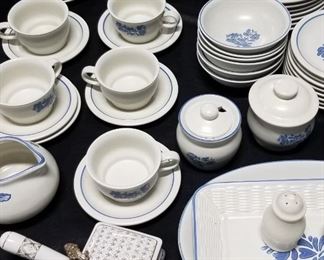 Pfaltzgraff Dish Set 