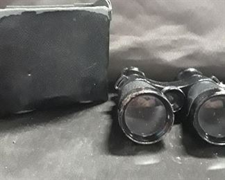 Binoculars 