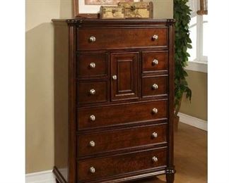 Cherry Bancroft Woods 8 Drawer Combo Dresser
