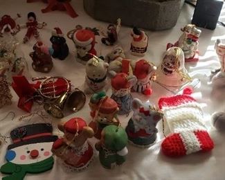 Christmas ornaments and decor 70's. Several mice