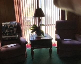 Pair of recliners, lamp, end tables 