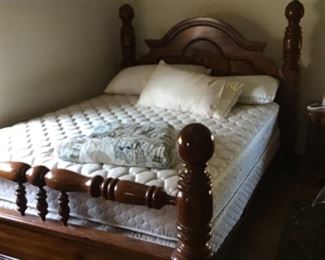 Queen bed with mattress and box springs