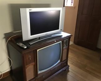 Flat screen tv, nonworking console tv