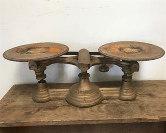 Antique General Store Scales