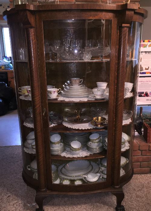 TRIPLE CURVED GLASS CHINA CABINET WITH PAW FEET