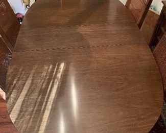 Dining room table with leaf and six chairs $100