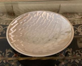 Gold footed bowl $7