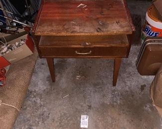 Mid century table $10