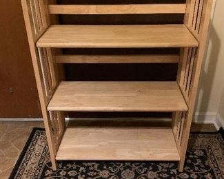 Small book shelf $10