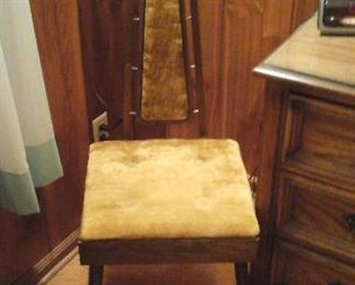 Mid century Gentleman's valet