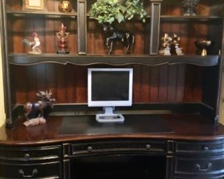 Hooker 2 piece desk unit