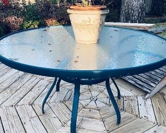 Outdoor umbrella table