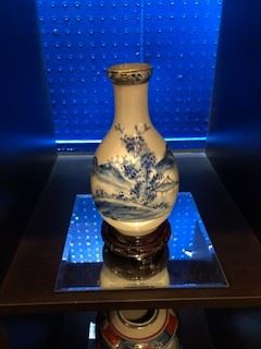 Antique Japanese vase from the Meiji period