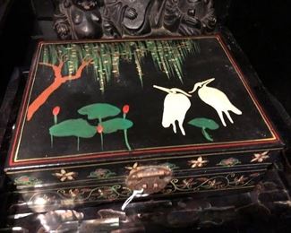 Inlaid stone and lacquer box