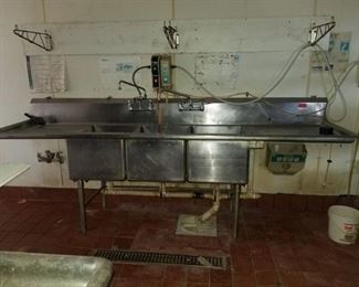 3 Bay Stainless Steel Sink