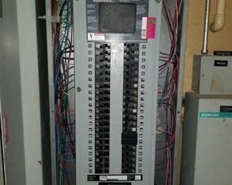 Siemens Electrical Panel With Breakers