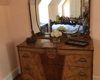 Beautifully detailed antique bureau with wonderful veneers and elegant mirror