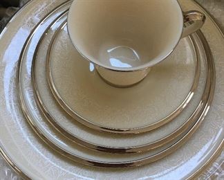 Lenox "Moonspun" set for 12