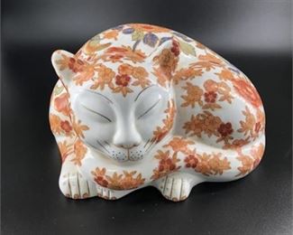 Lot 197
Vintage Xian Ju Jianzhi Kutani Cat Figurine