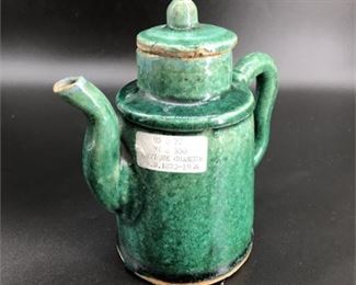 Lot 267
Antique Pottery Guangxu Green Tea Pot Stamped