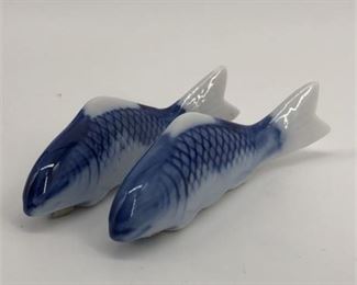 Lot 306
Pair Of Porcelain Fish Figurines