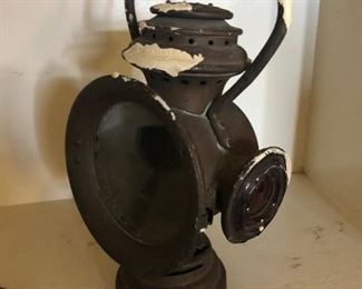 Antique neverout insulated kerosene safety lamp