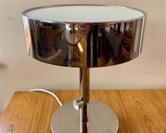Heavy table lamp