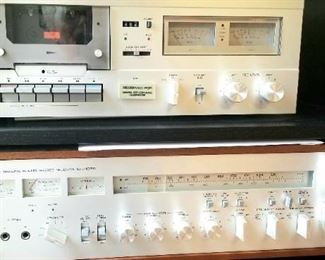 Yamaha cassette deck TC 520 and receiver CR 2020